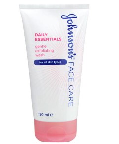 Johnsons Face Care Daily Essentials Gentle Exfoliating Wash