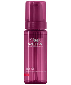 Professionals Resist Strengthening Foam For Vulnerable Hair