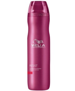 Professionals Resist Strengthening Shampoo For Vulnerable Hair